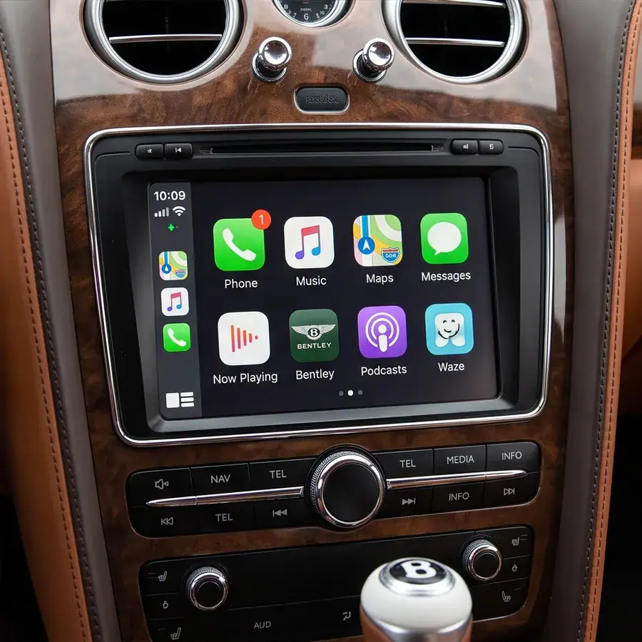 Bentley infotainment (Bentayga) 无线 CarPlay 解码模块 —— 原厂屏幕改装实拍