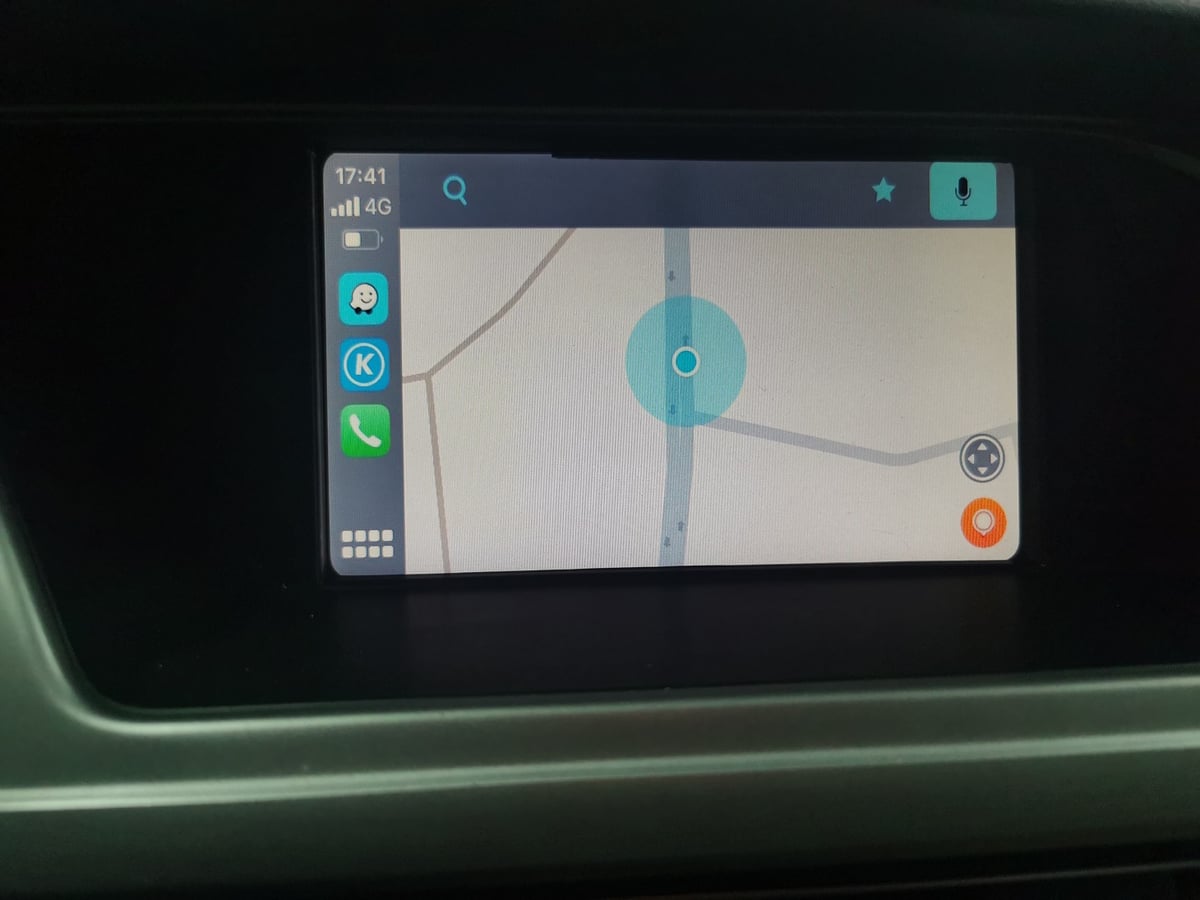 Audi A4 wireless CarPlay real installation photo — factory screen