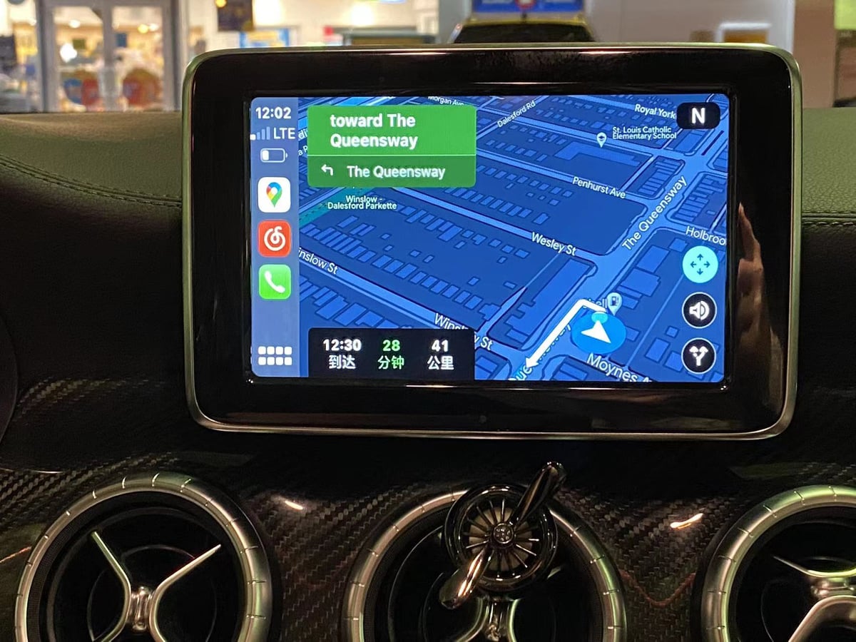 Mercedes-Benz CLA wireless CarPlay real installation photo — factory screen