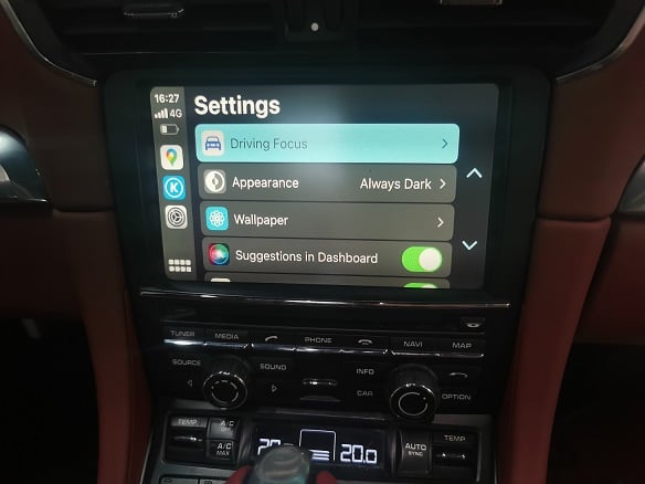 Porsche 911 Carrera wireless CarPlay real installation photo — factory screen