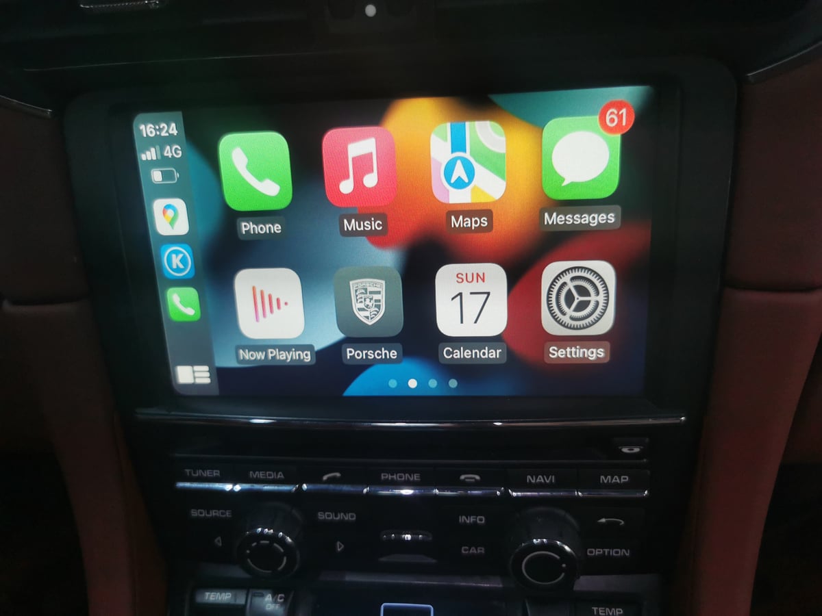 Porsche 911 Carrera wireless CarPlay real installation photo — factory screen