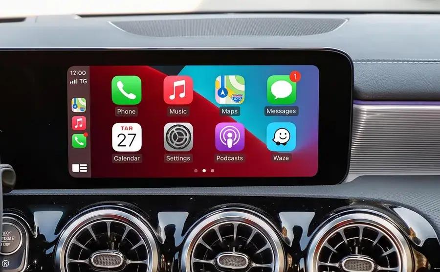 Mercedes-Benz HU6 (MBUX generation) 无线 CarPlay 解码模块 —— 原厂屏幕改装实拍