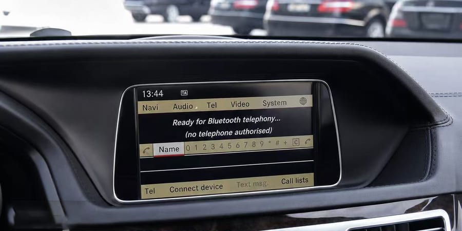 CarPlay 改装前的 Mercedes-Benz COMAND NTG4.5 / NTG4.7 / NTG5.0 原厂菜单 —— 原始界面完整保留